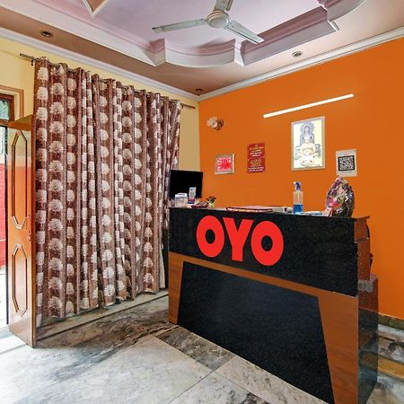 Oyo Galaxy Plaza Hotel Газиабад Екстериор снимка